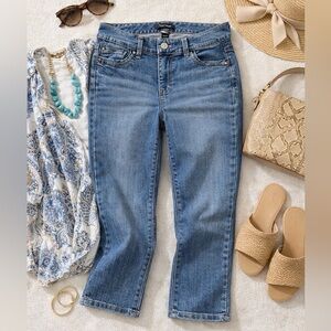 White House Black Market Blanc Crop Jeans 4 Blue Straight Leg Denim WHBM Casual